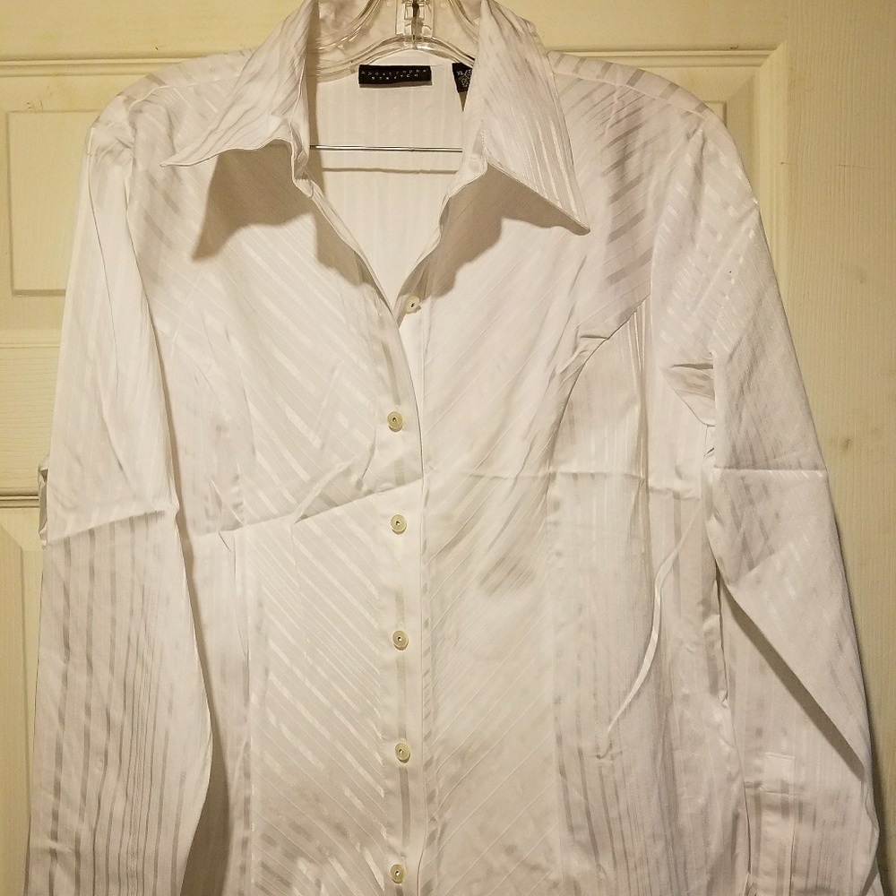 White 💎 Size 16 Shirt